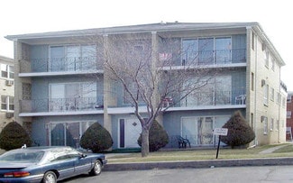 Palos Hills, IL Apartments - 11195 S Roberts Rd