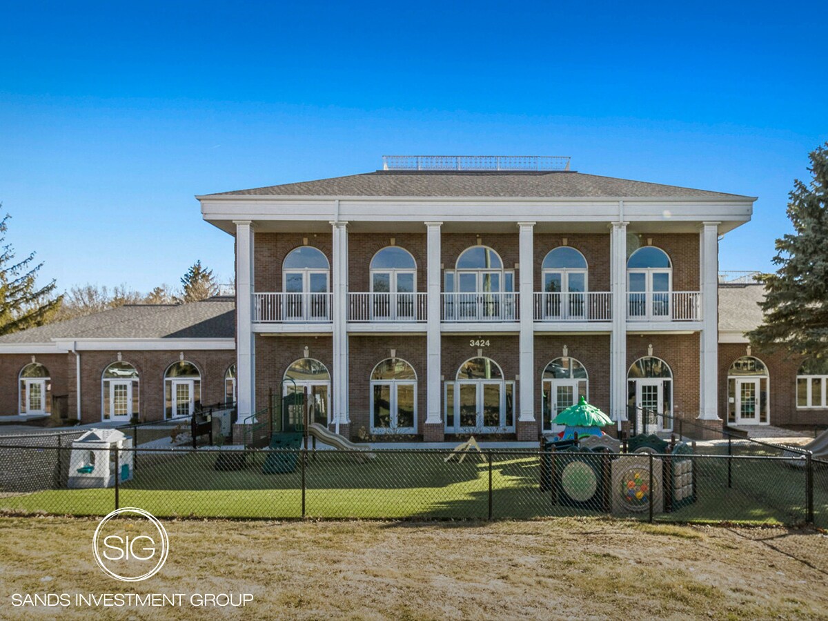3424 Ep True Pky, West Des Moines, IA for Sale
