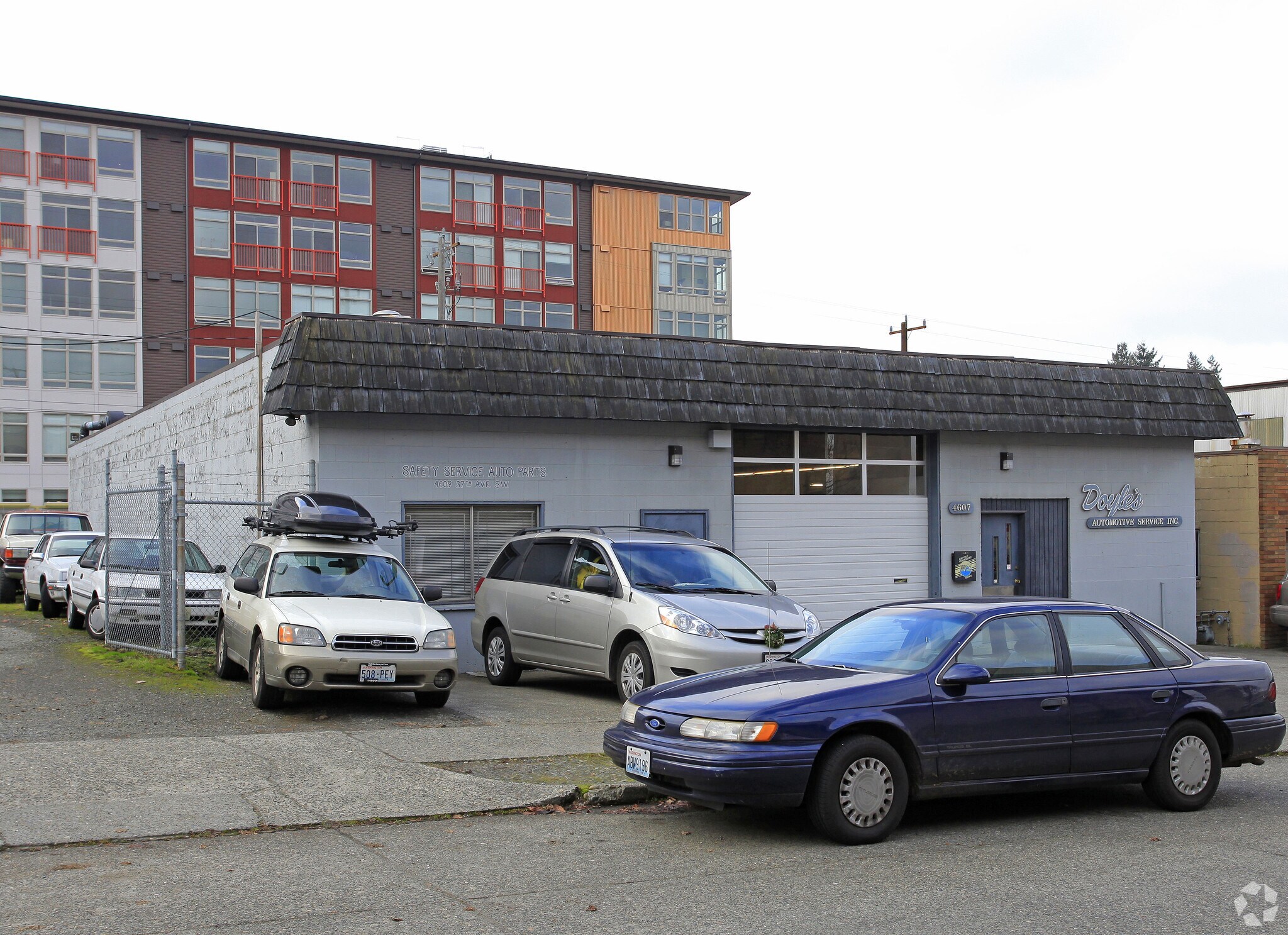 4607-4609 37th Ave SW, Seattle, WA for Sale