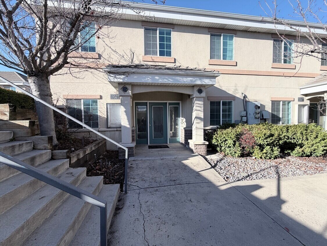 708 N 1890 W, Provo, UT for Rent