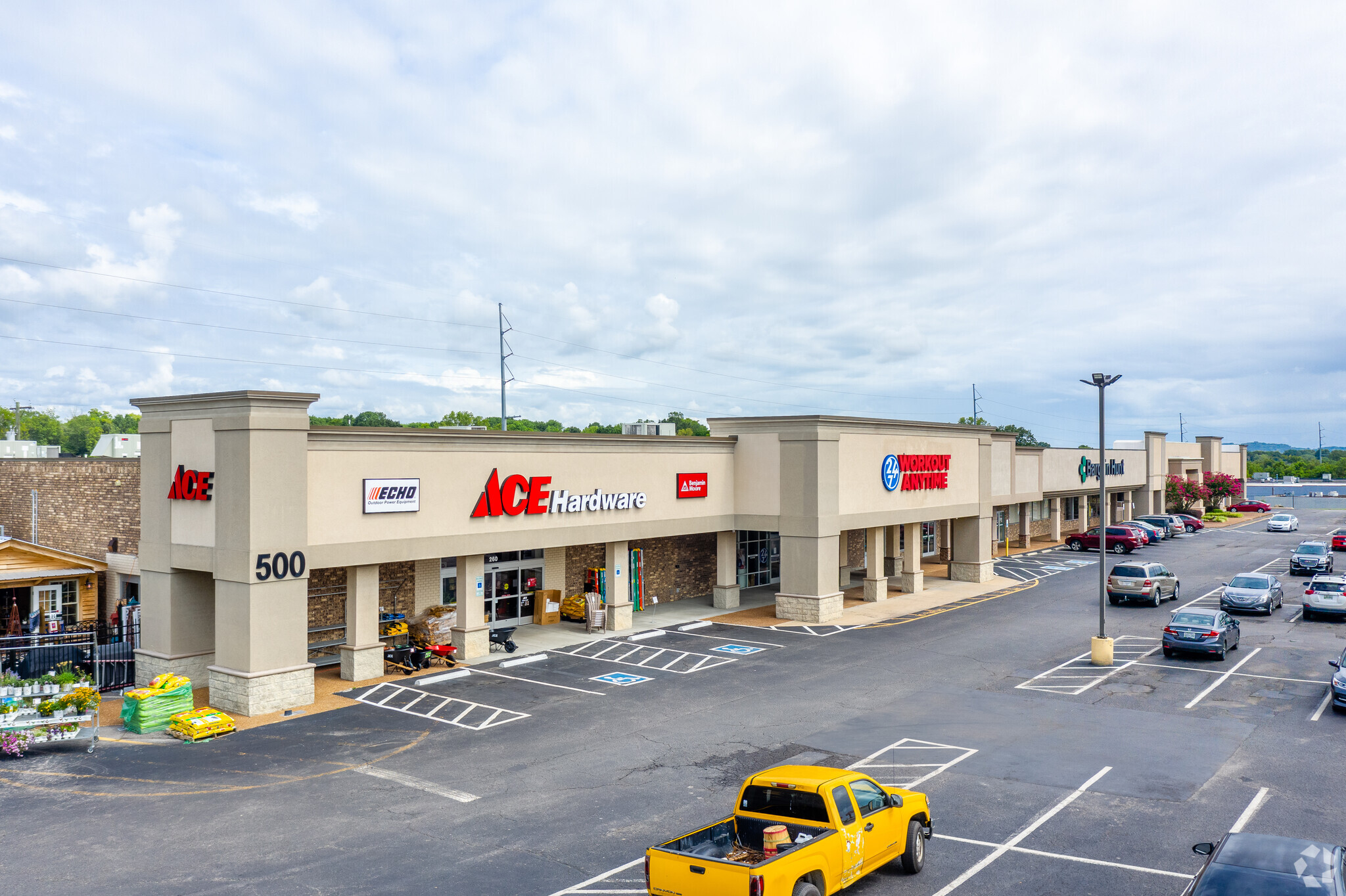 500 W Main St, Hendersonville, TN for Rent