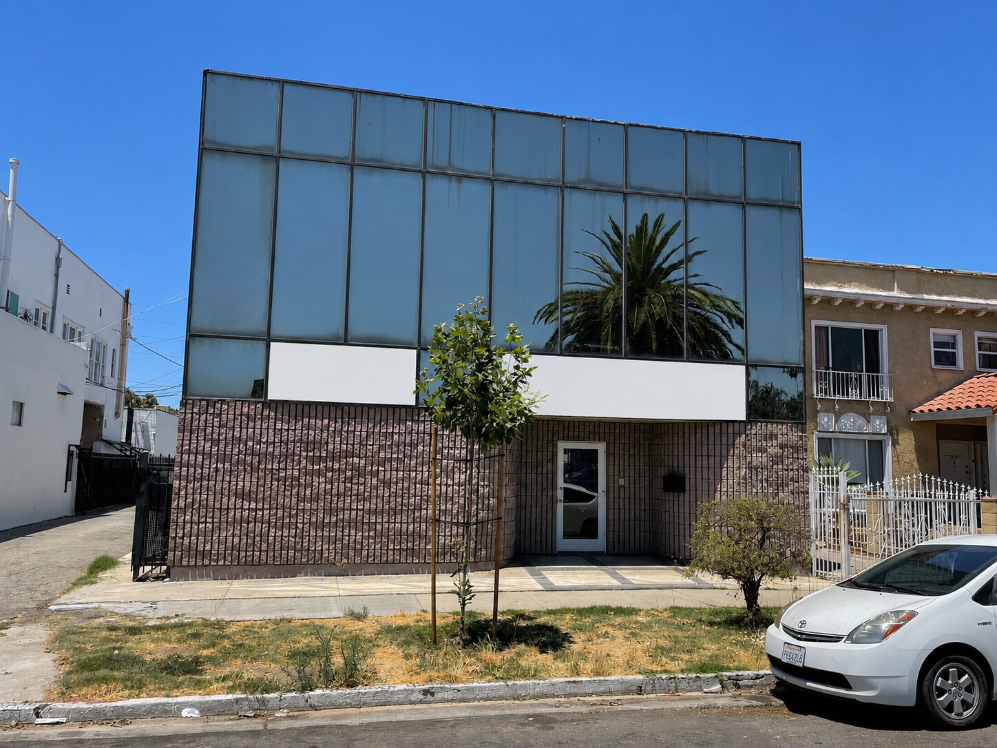 715 N Ridgewood Pl, Los Angeles, CA for Rent