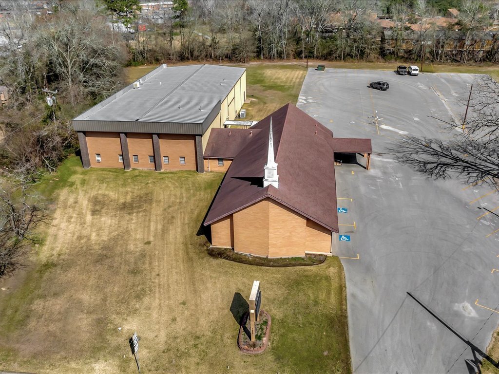 1405 S Chestnut St, Lufkin, TX for Sale