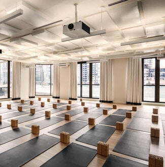 Toronto, ON Retail - 577 Wellington St W