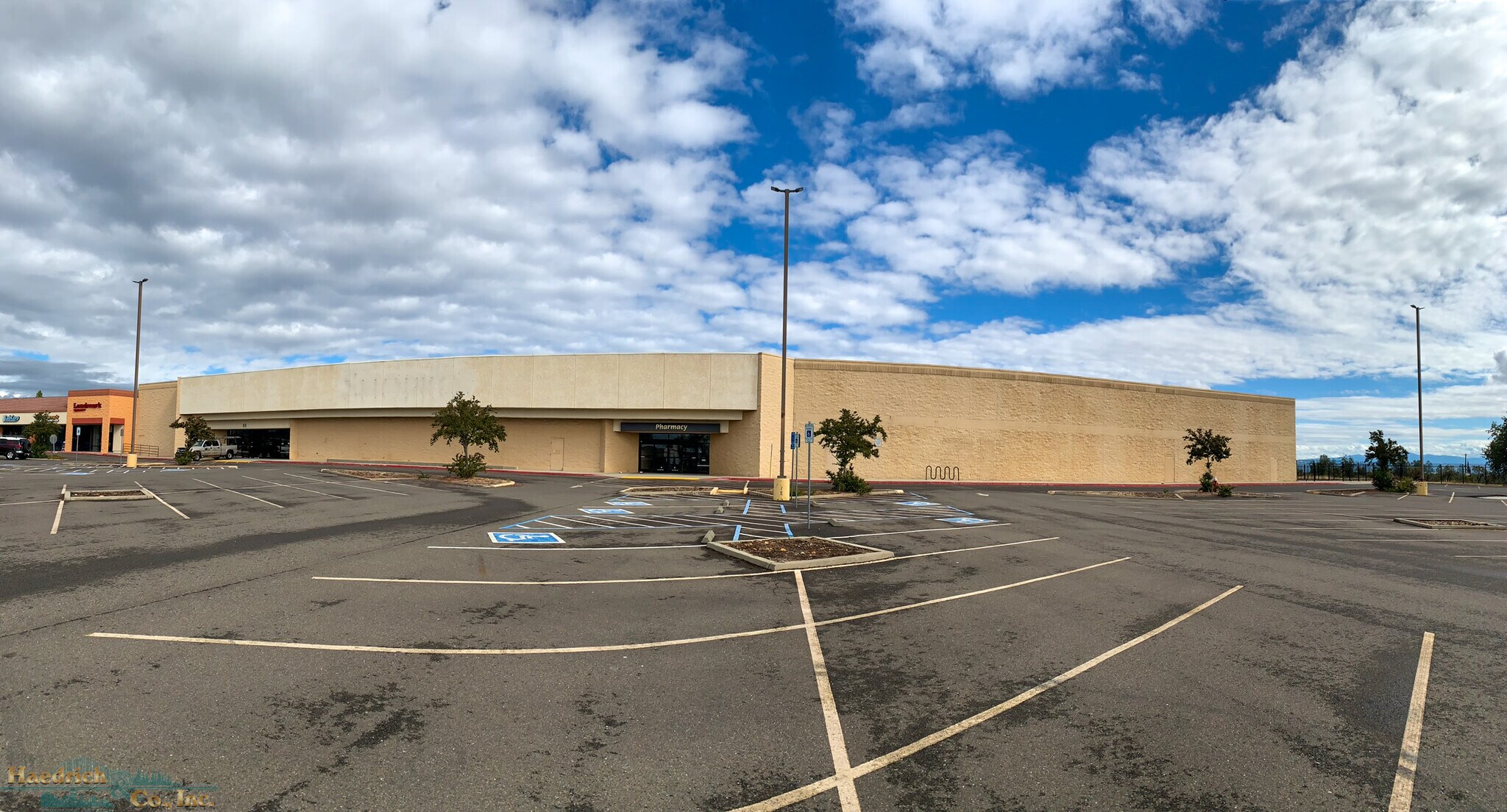 55 Lake Blvd Redding, CA 96003 Retail Property for Lease on