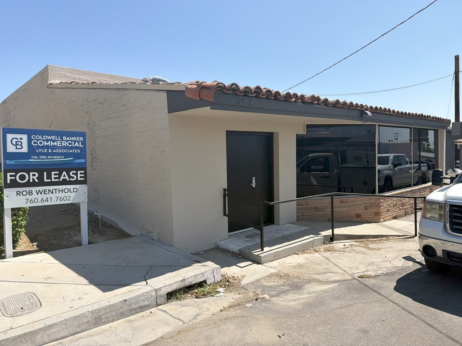 396-400 E Sunny Dunes Rd, Palm Springs, CA for Rent