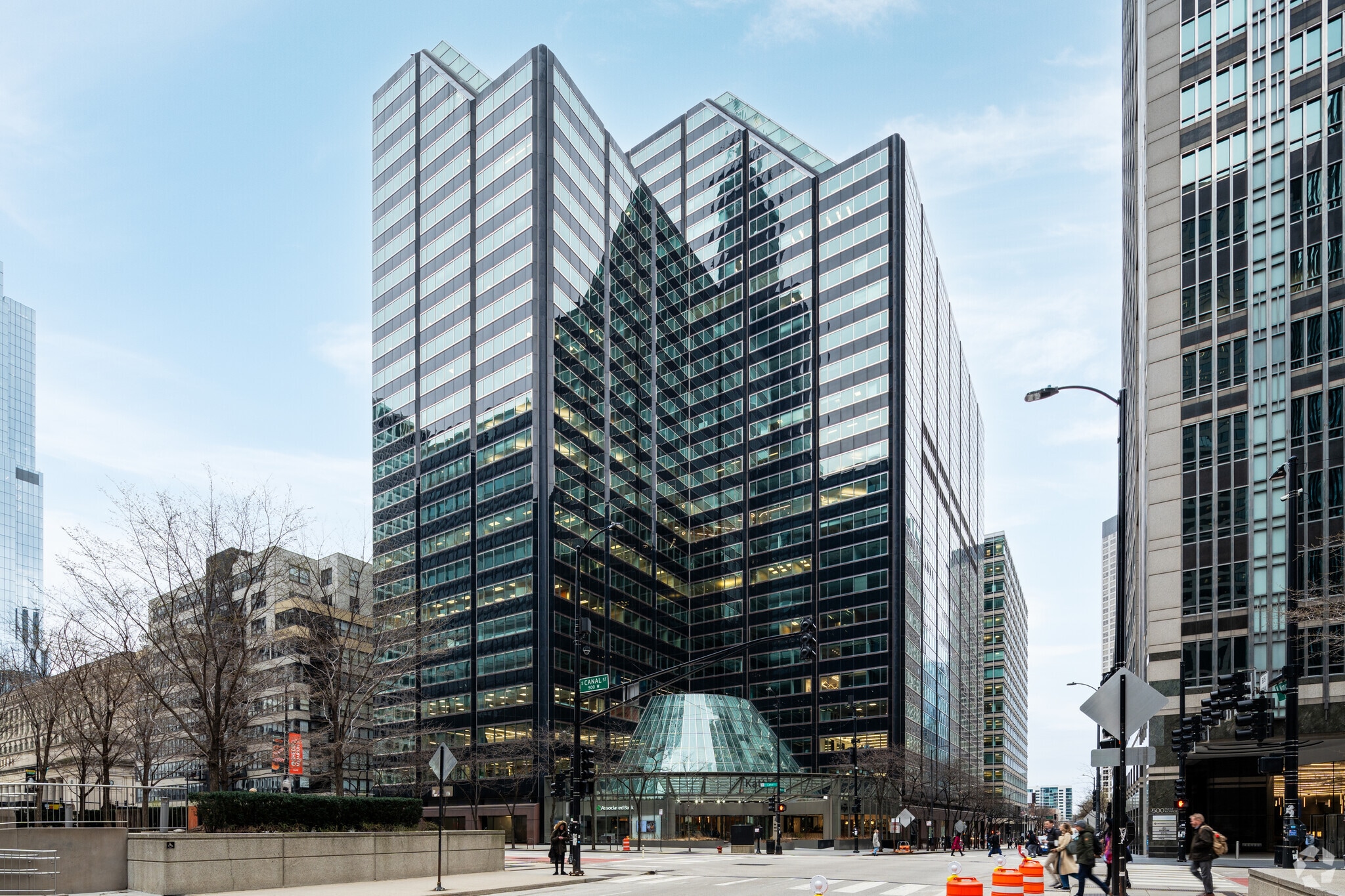 525 W Monroe St, Chicago, IL for Rent