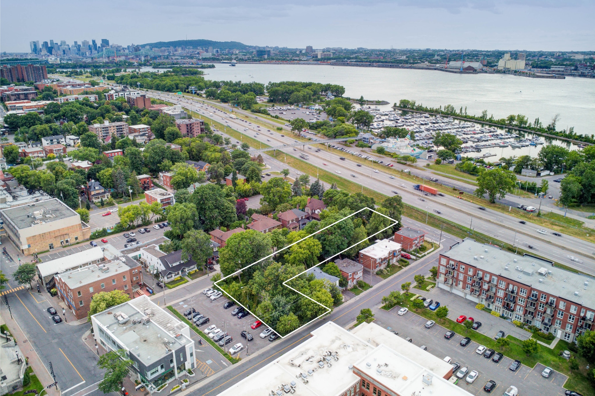 15 Rue Charlotte, Longueuil, QC for Sale