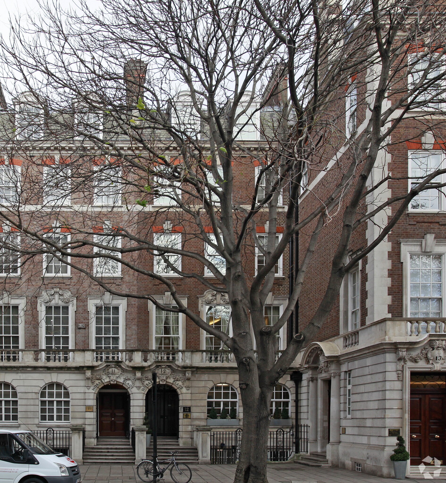 12 Hobart Pl, London, LND for Rent