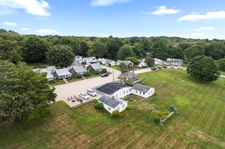 Waterford, CT Hospitality - 334 Rope Ferry Rd