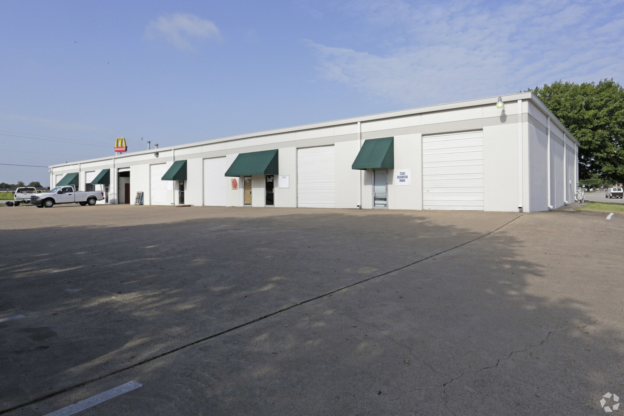 7338-7360 Dogwood Park, Richland Hills, TX for Rent