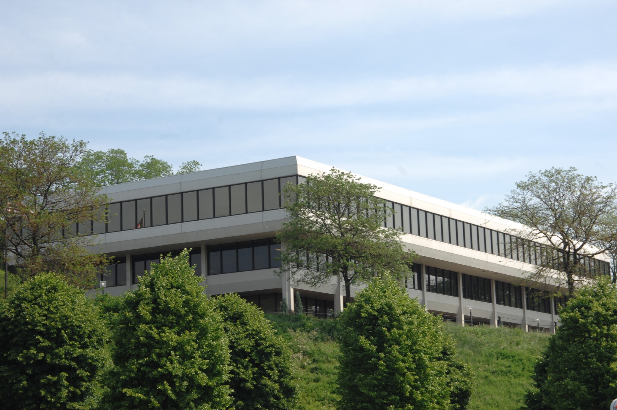400 Holiday Dr, Pittsburgh, PA for Rent