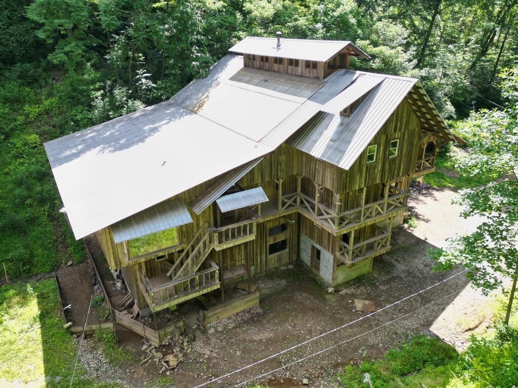 503 Fallen Timber Rd, Smithfield, WV for Sale