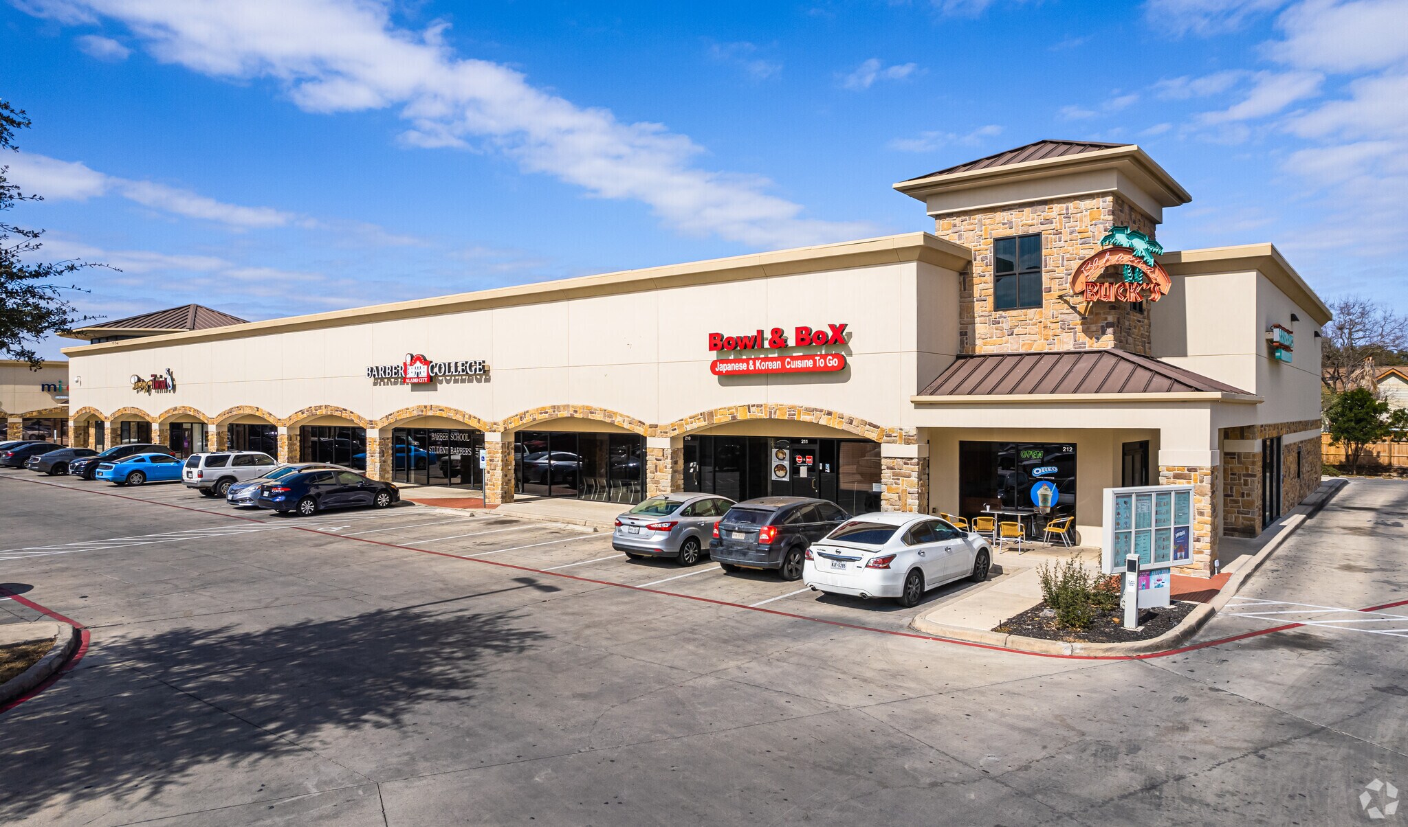 8910 Bandera Rd, San Antonio, TX for Rent