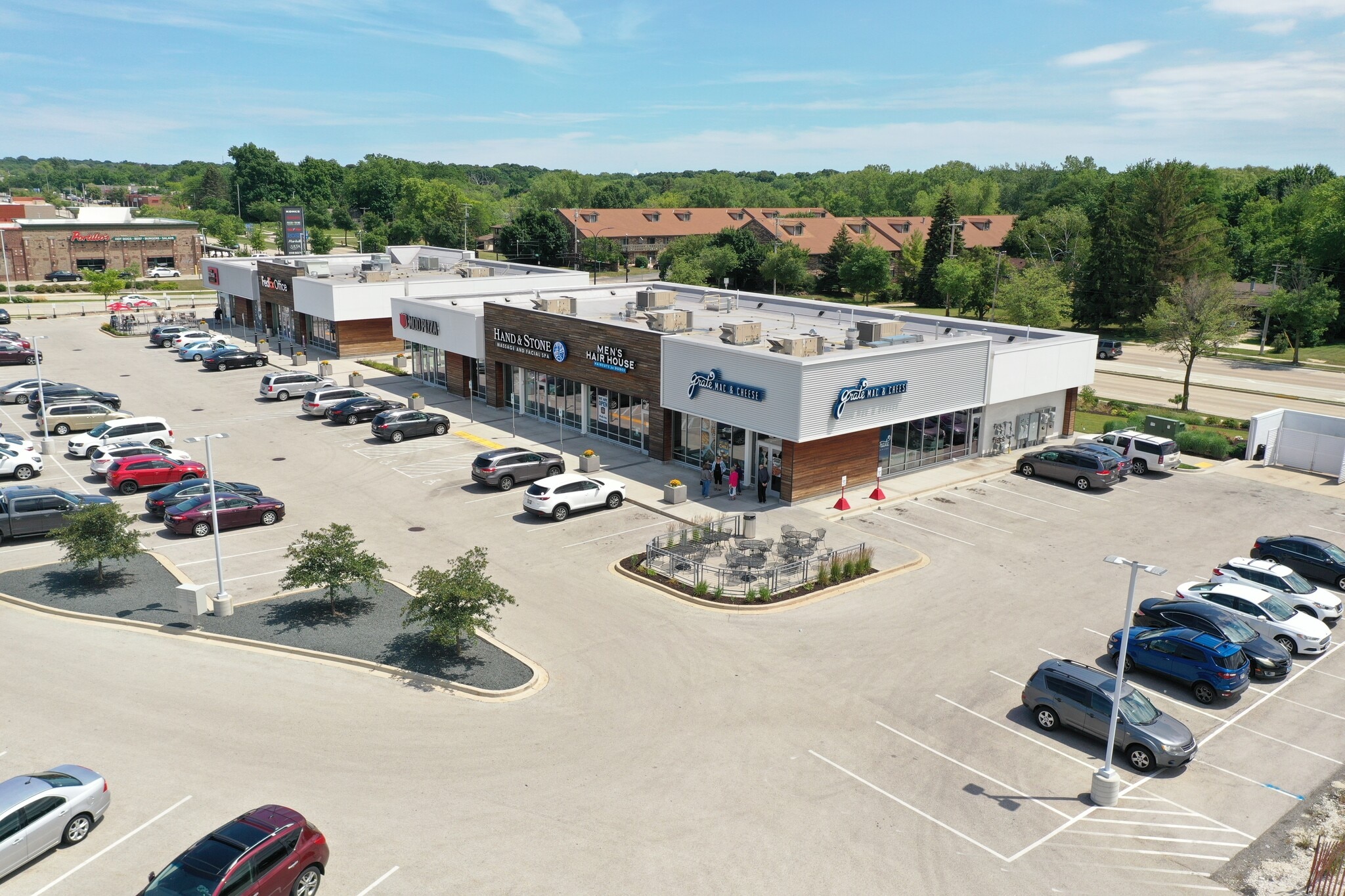 8775-8871 West Sura Ln, Greenfield, WI for Rent