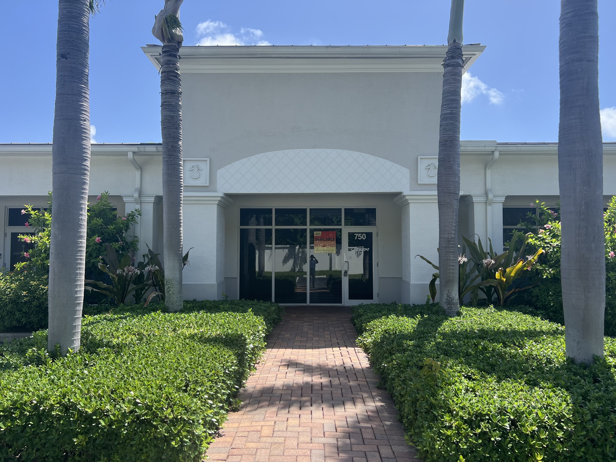 746-762 US Highway 1, Tequesta, FL for Rent