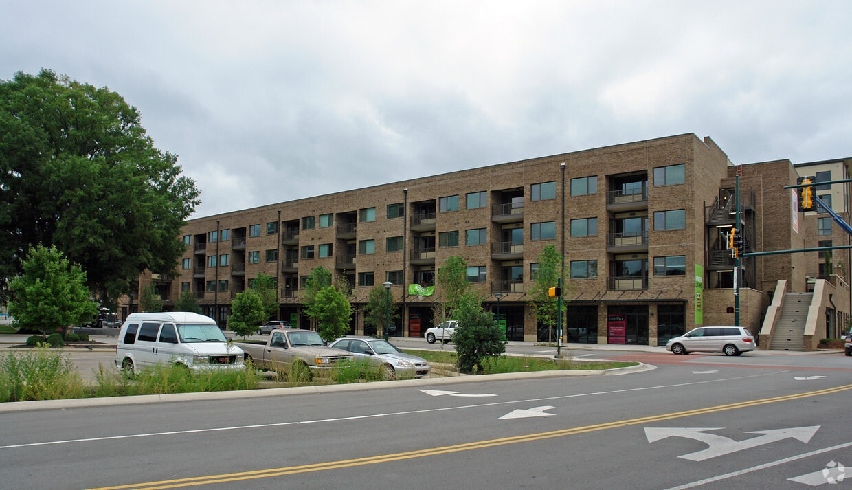 200 Manufacturers Rd, Chattanooga, TN for Rent