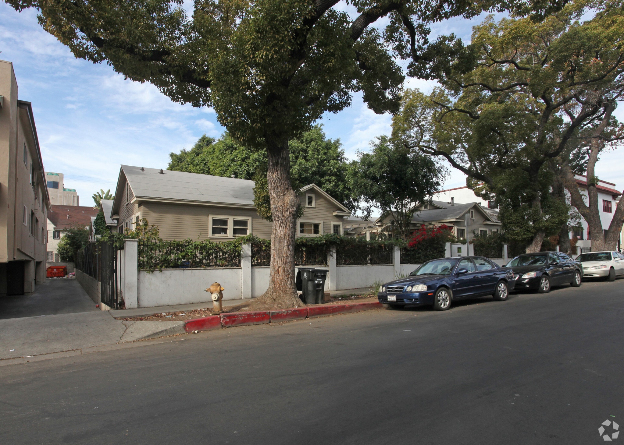1537 N Serrano Ave, Los Angeles, CA for Sale
