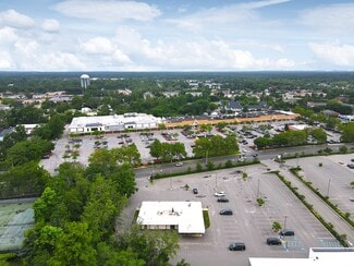 Bay Shore, NY Retail - 533-605 Montauk Hwy