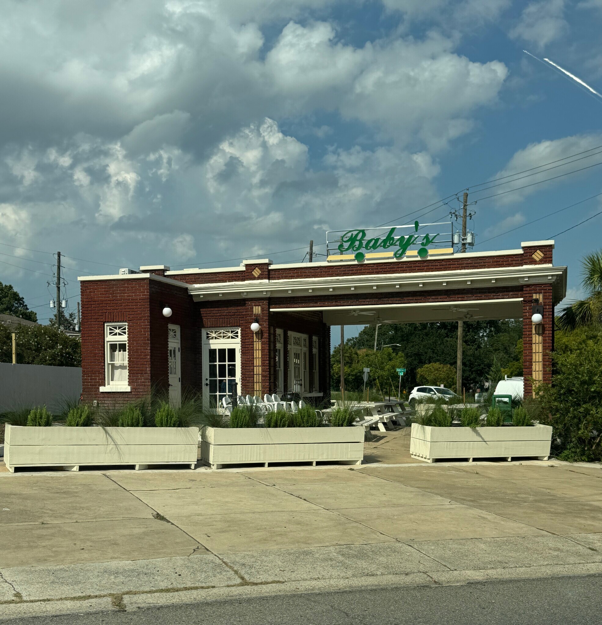 410 E 37th St, Savannah, GA for Rent