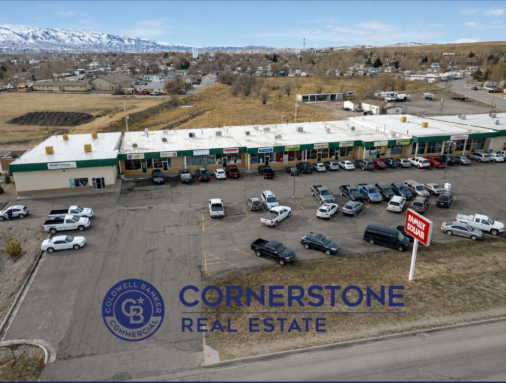 4693 W Yellowstone Hwy, Mills, WY for Rent