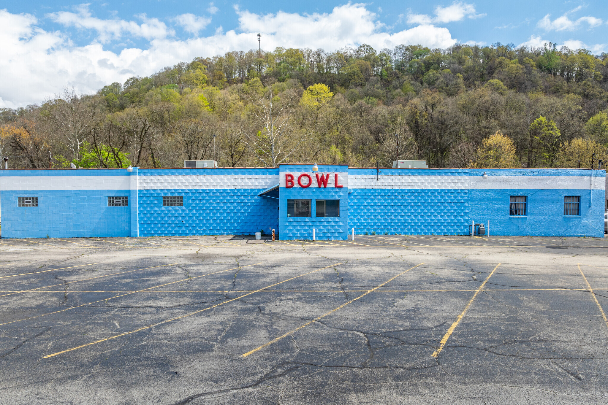 1220 Long Run Rd, White Oak, PA for Sale