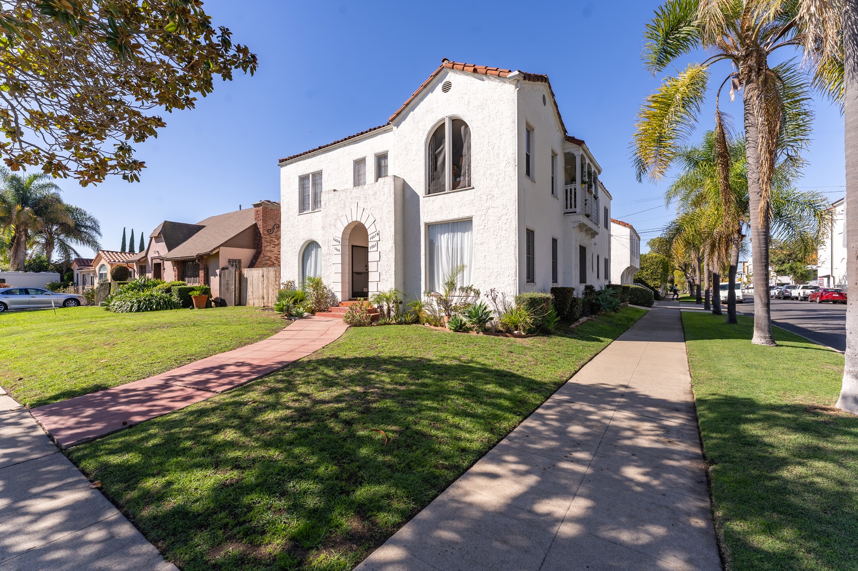 1601-16031/2 S Hayworth Ave, Los Angeles, CA for Sale