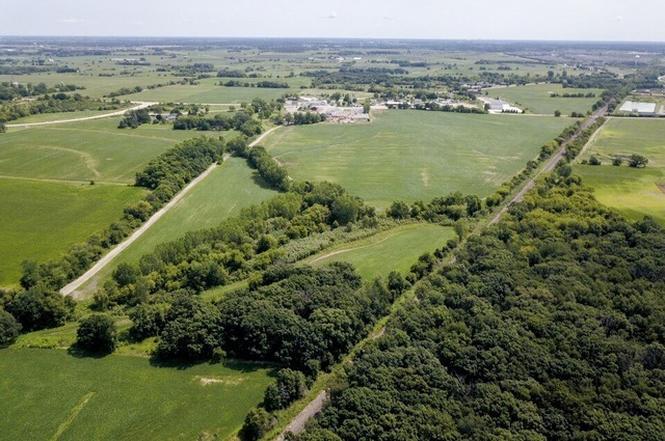 370 S. Brier Hill Rd, Hampshire, IL for Sale