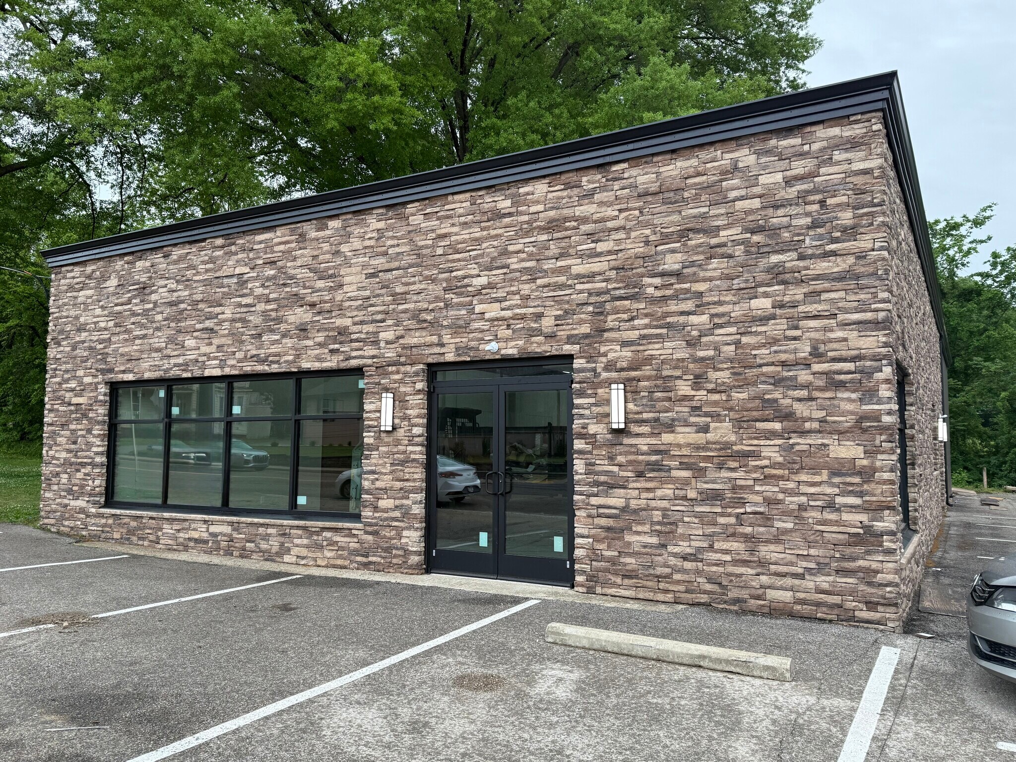 328 N Highland Ave, Jackson, TN for Rent