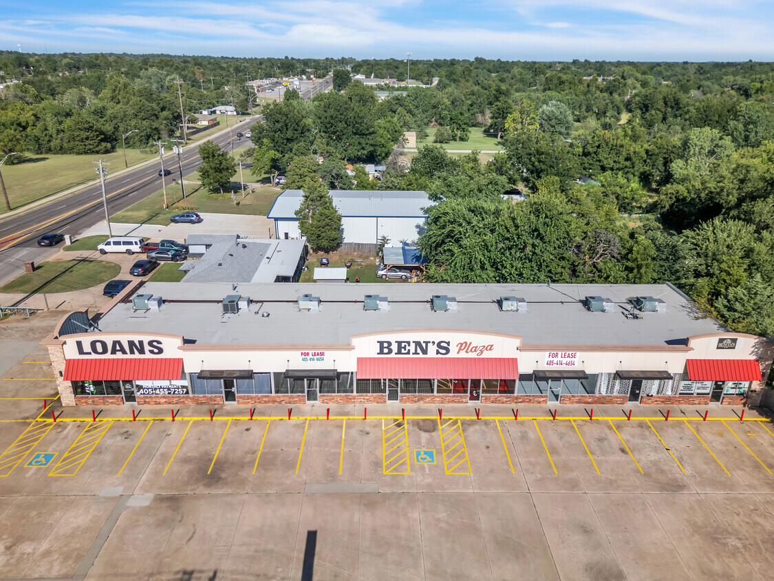 1020-1048 N Douglas Blvd, Oklahoma City, OK for Sale