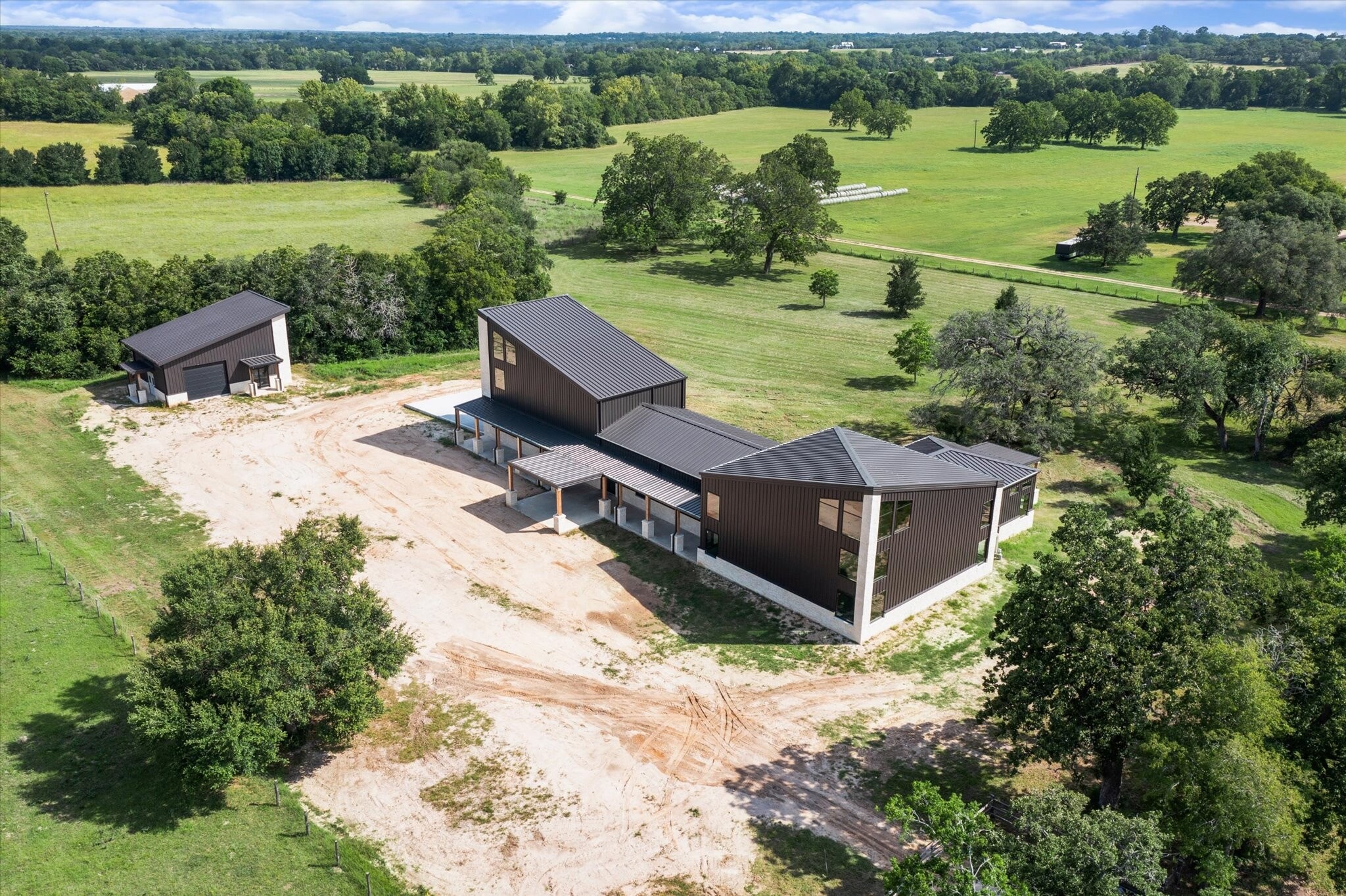 1286 State Hwy 237 Hwy, Round Top, TX for Sale
