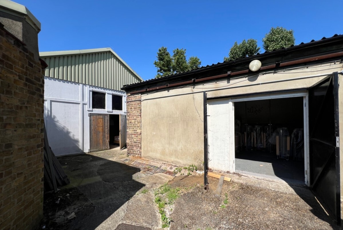 , Croydon, SRY for Sale