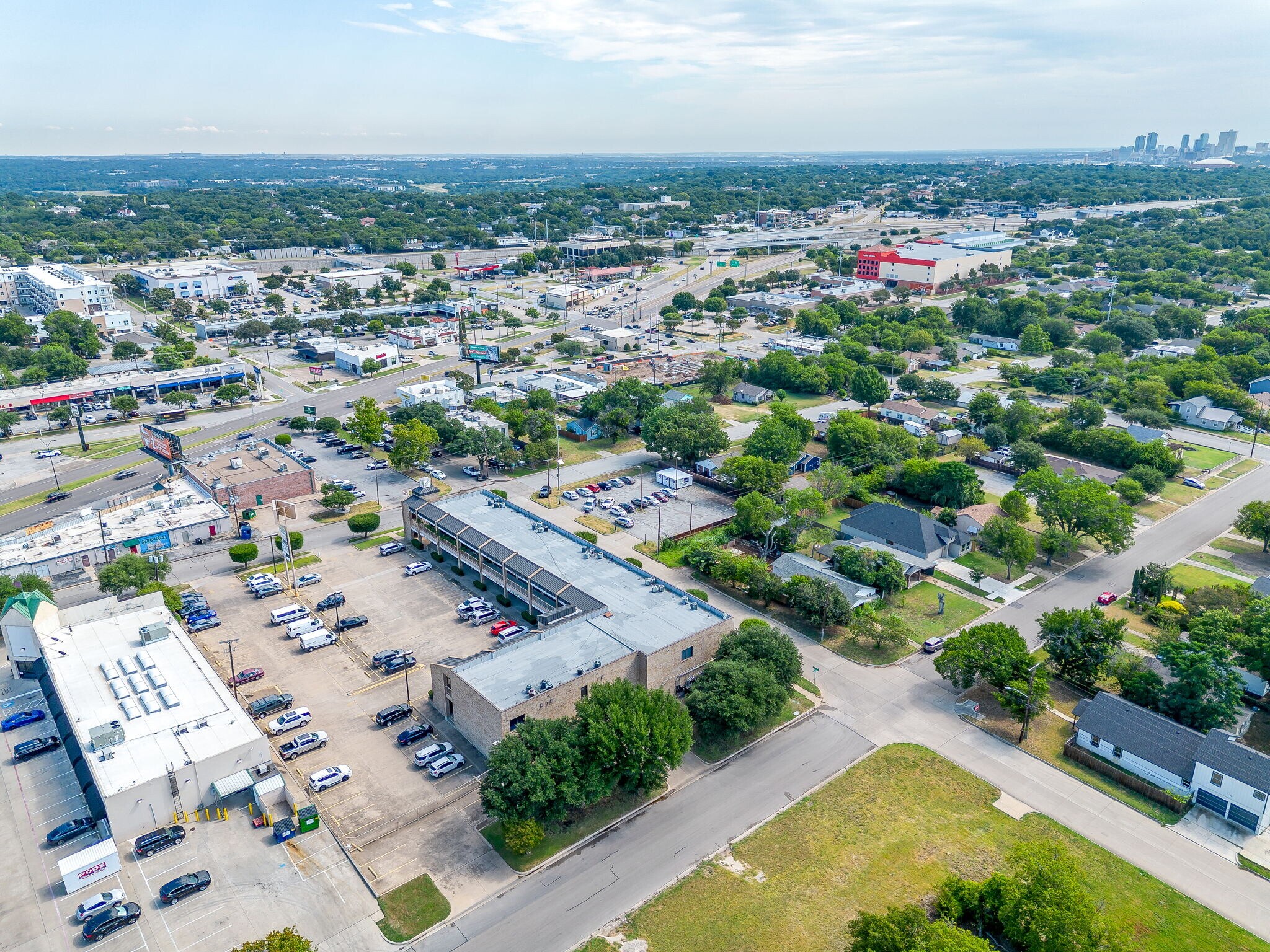 5801 Curzon Ave, Fort Worth, TX for Rent