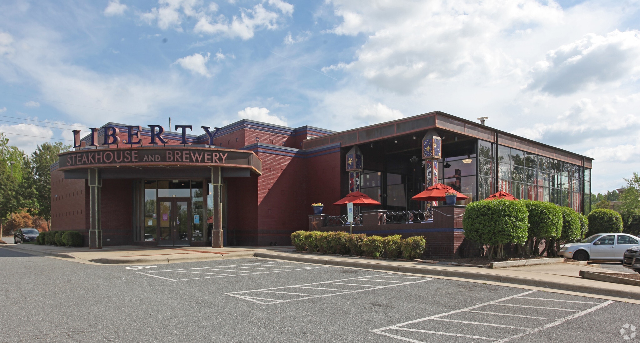 914 Mall Loop Rd, High Point, NC for Sale