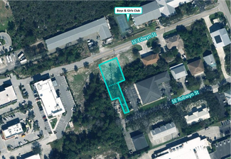 Hobe Sound, FL Specialty - 8844 SE Edwyn St