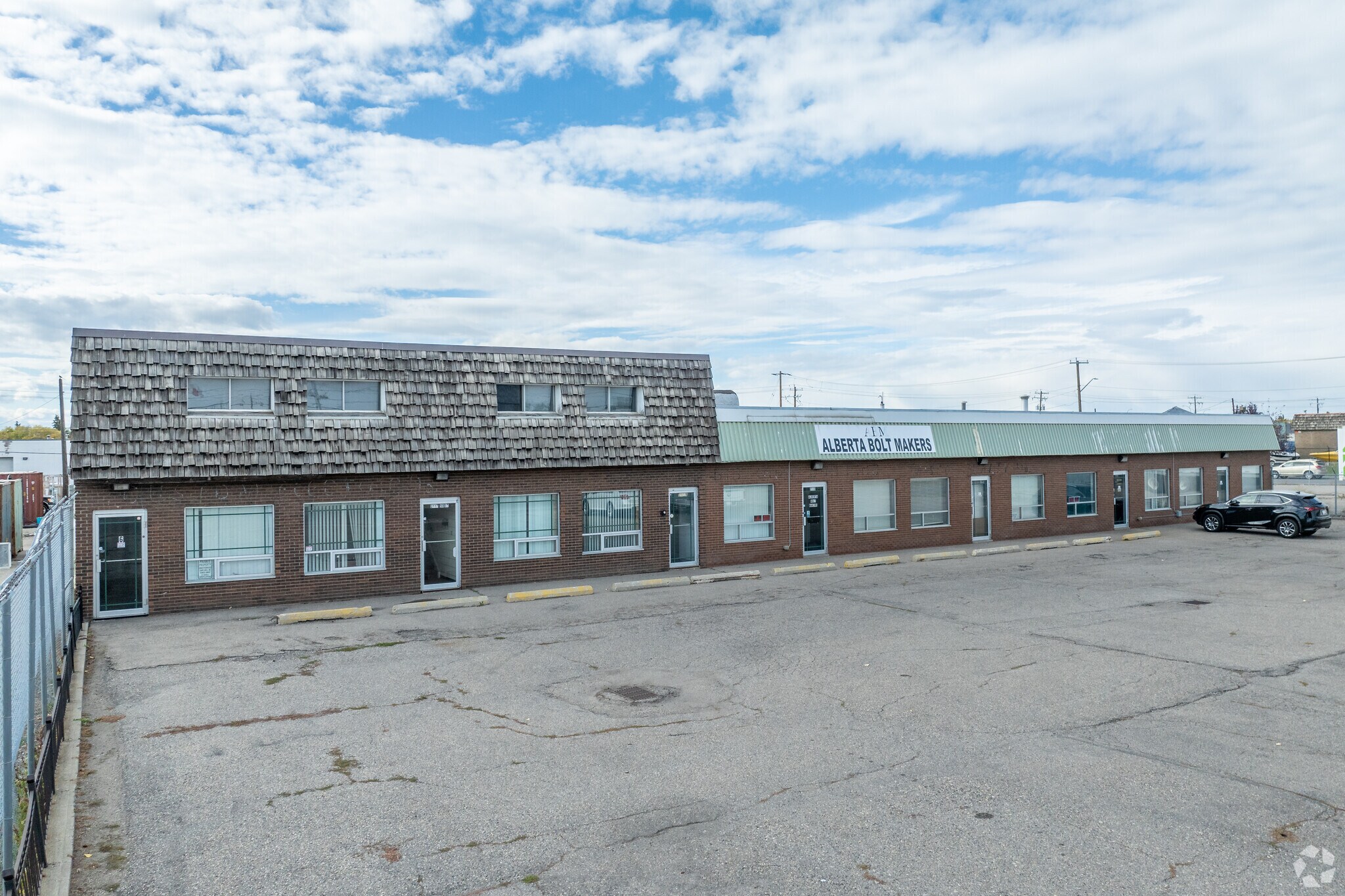2109-2117 50th St SE, Calgary, AB for Rent