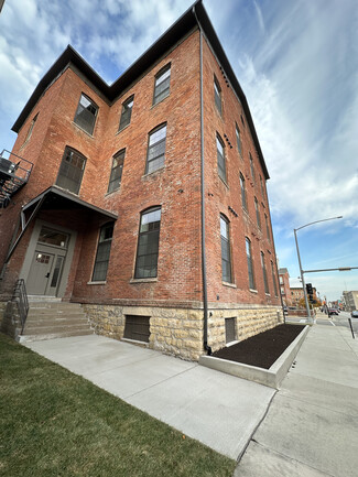 Dubuque, IA Apartments - 1199 Central Ave