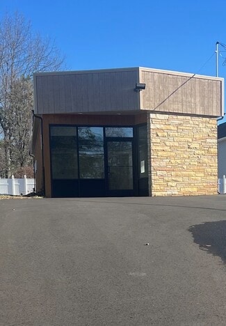 Plainville, CT Freestanding - 350 Farmington Ave Plainville, CT Freestanding - 350 Farmington Ave