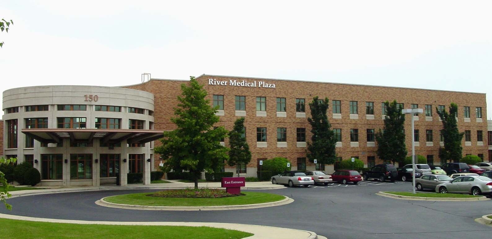150 N River Rd, Des Plaines, IL for Rent