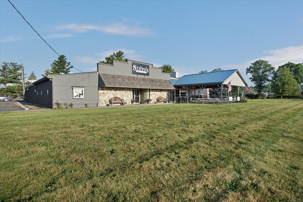 596 S Cedar St, Imlay City, MI for Sale