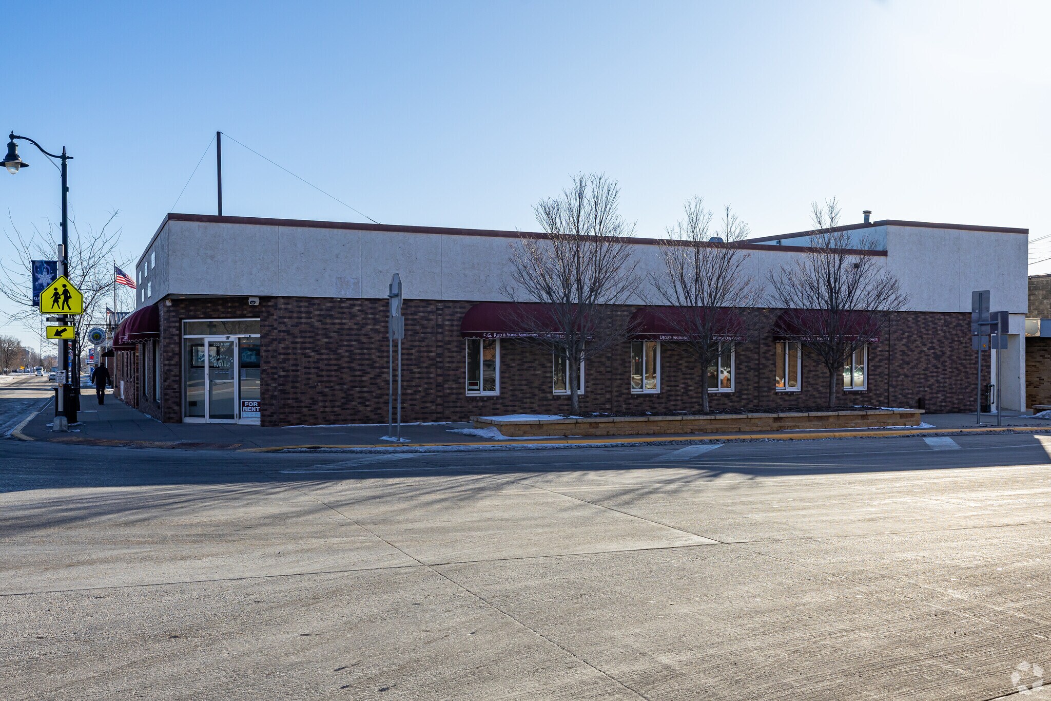 335 Main Ave, Gaylord, MN for Rent