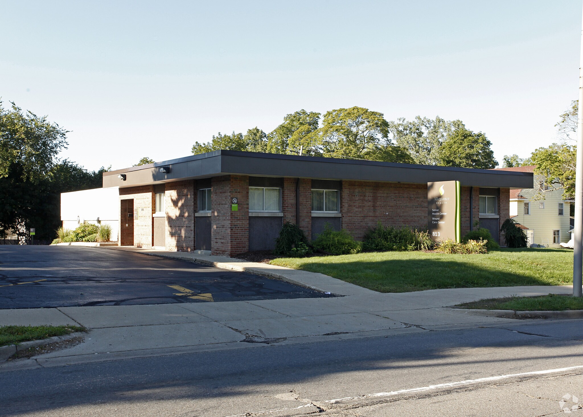 813 W Michigan Ave, Jackson, MI for Sale