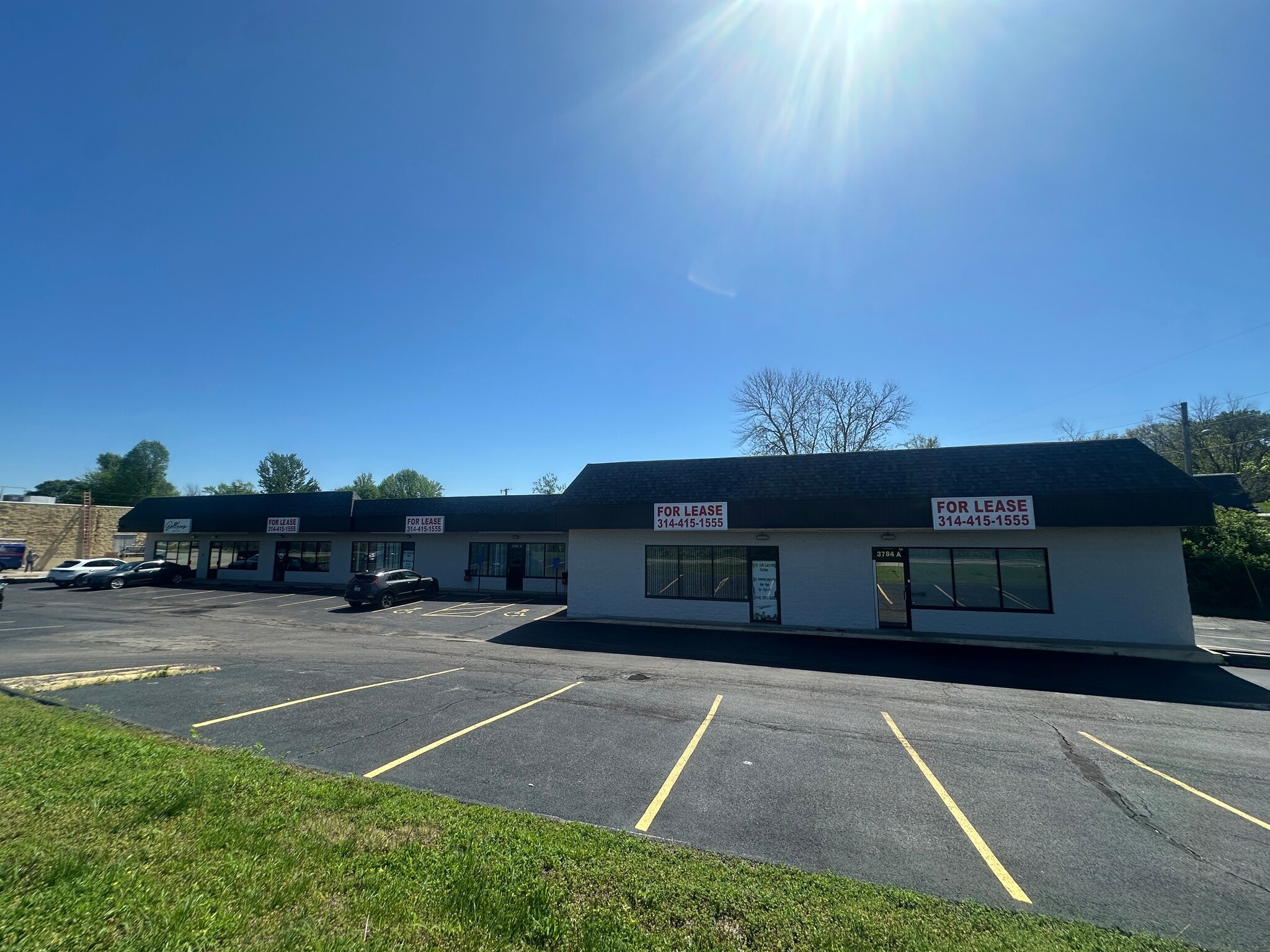 3784-3788 Mckelvey Rd, Bridgeton, MO for Rent