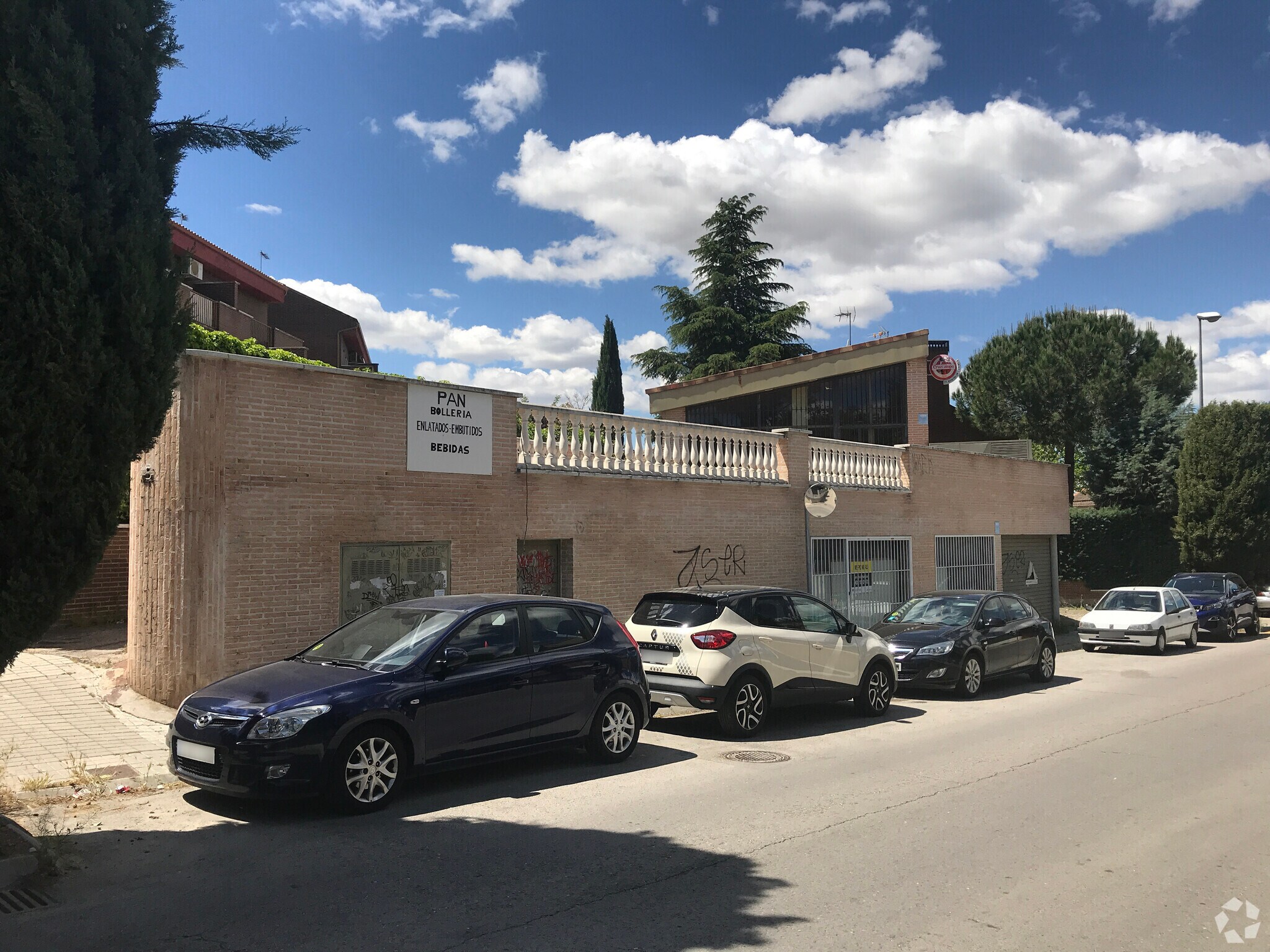 , Paracuellos de Jarama, MAD for Sale