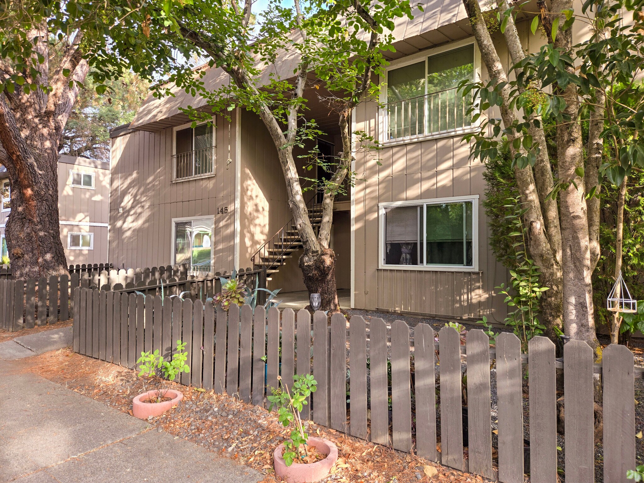 145 Lincoln St Santa Rosa, CA 95401 MultiFamily Property for Sale on