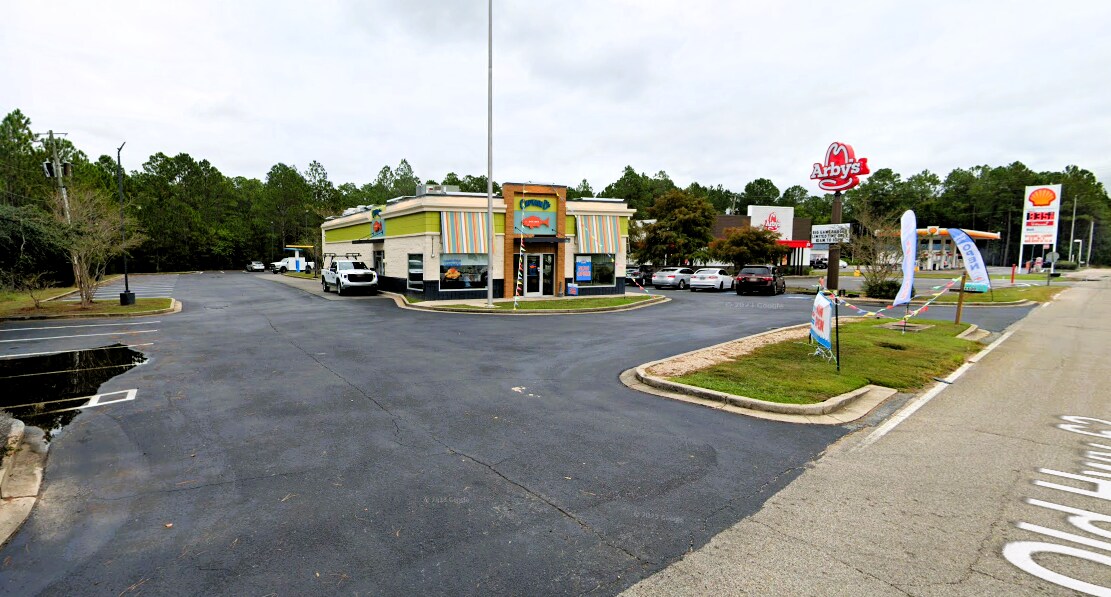6600 N Highway 63, Moss Point, MS for Rent