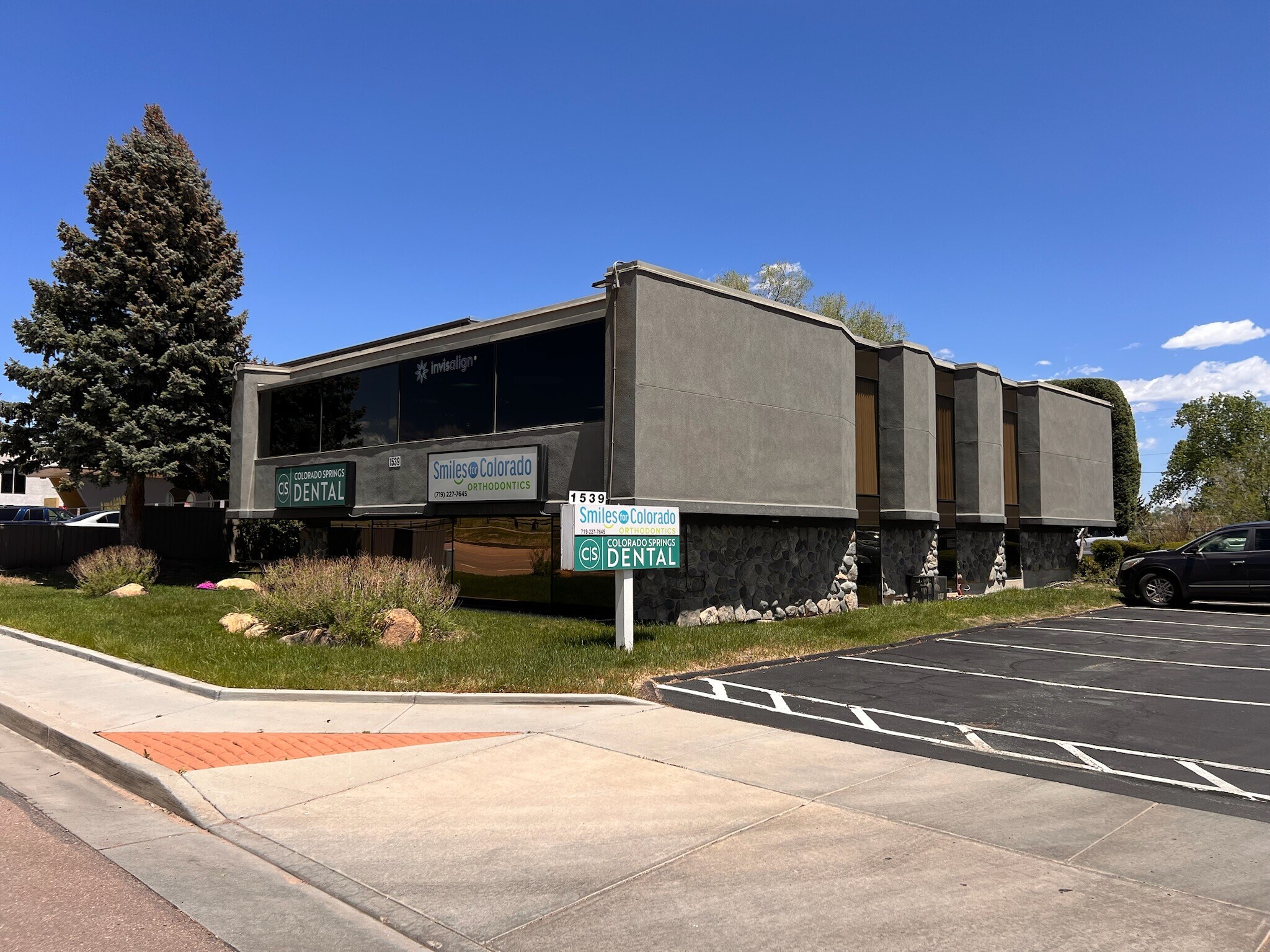 1539 S 8th St, Colorado Springs, CO for Sale
