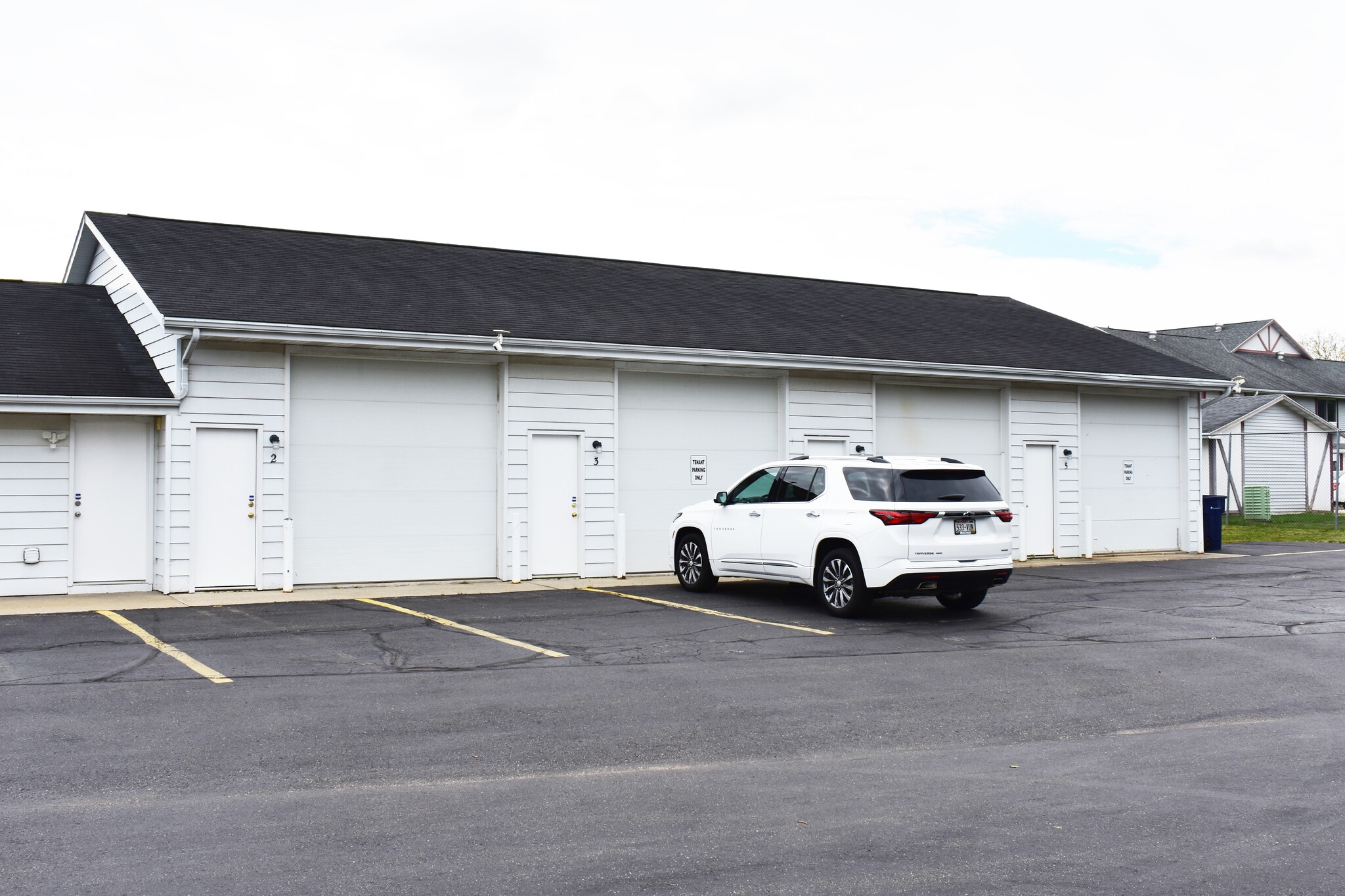 1323 Excalibur Dr, Janesville, WI for Sale