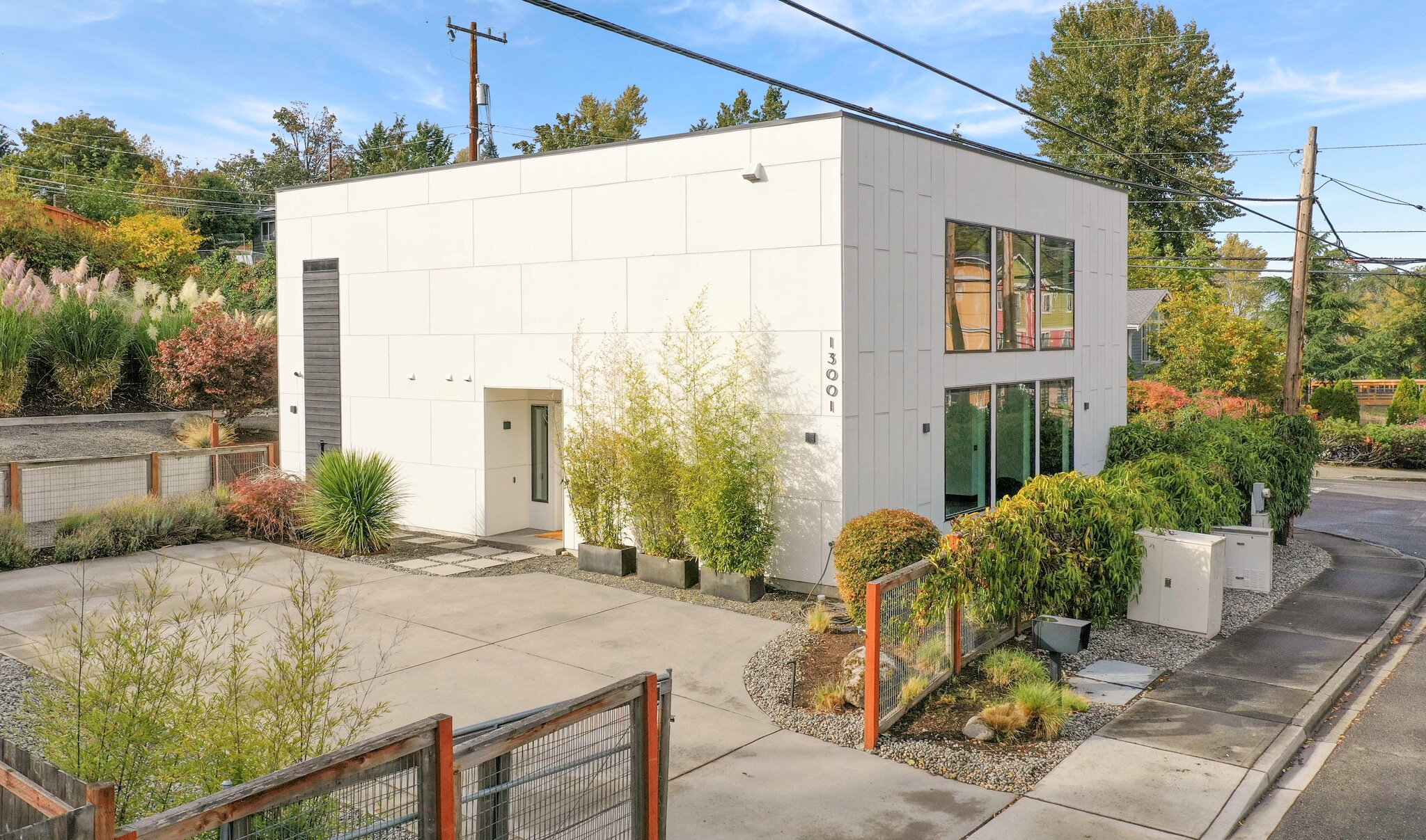 13001 40th Ave S, Tukwila, WA for Sale