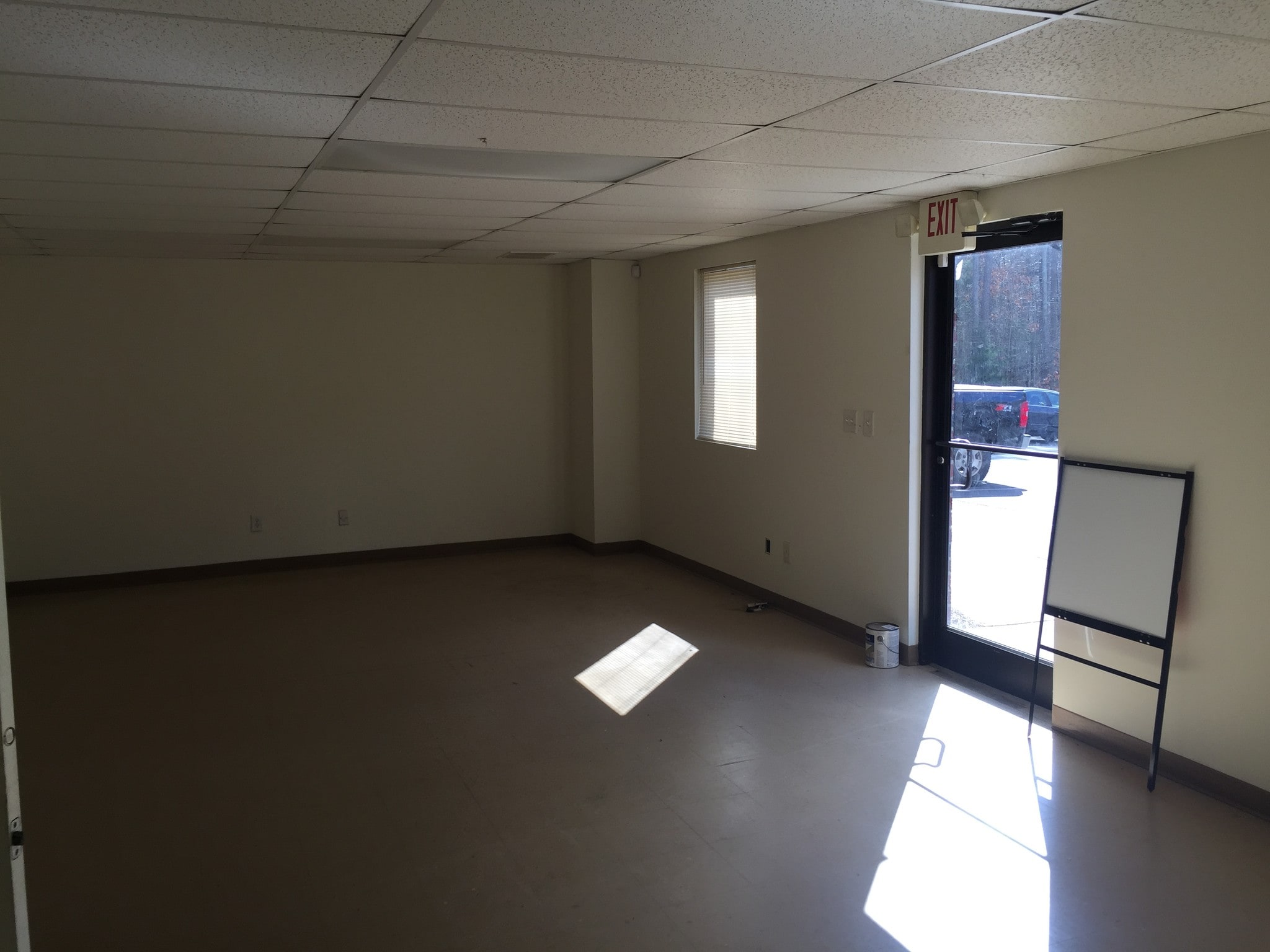 211 Peachtree Dr S, Charlotte, NC for Rent